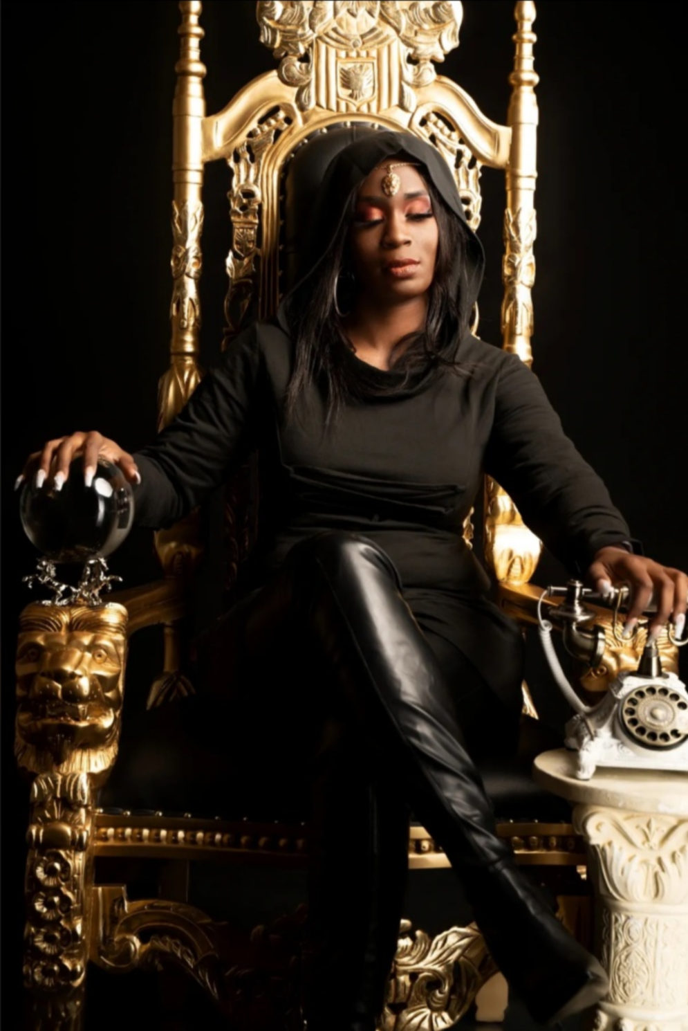 Twin Flame Hotline Live Tarot Reader